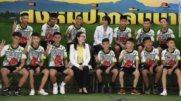 180718170517-thai-soccer-team-presser-unfurled-exlarge-169
